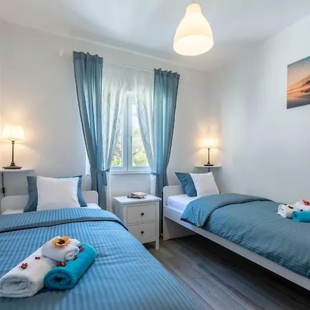 Seaview Apartment Toni Apartment *