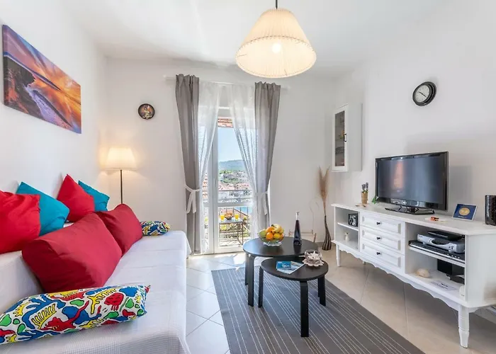 Seaview Toni Апартаменты Милна