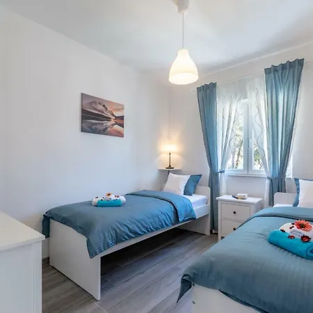 Seaview Toni Apartamento