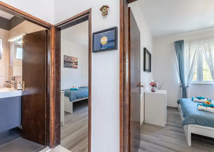 Apartment Seaview Apartment Toni *