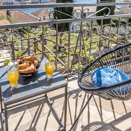 Seaview Toni Apartman *