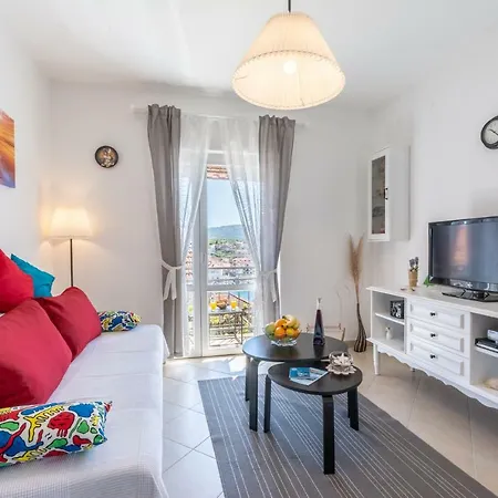 Seaview Toni Apartman Milna