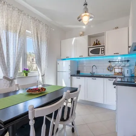 Seaview Toni Apartman